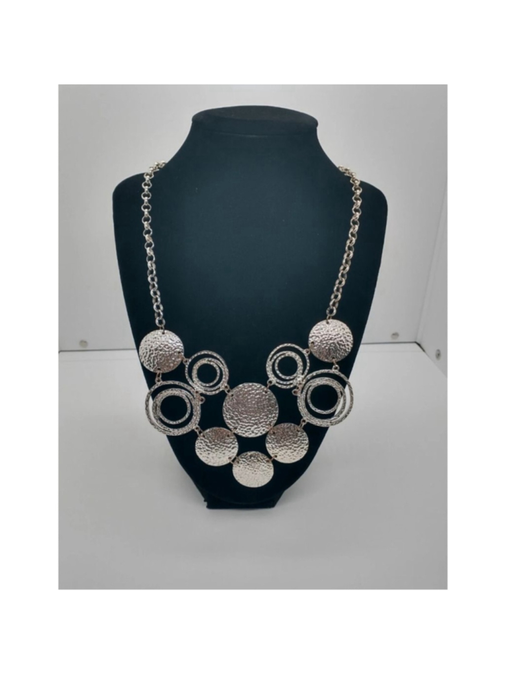New Directions Silver Tone Hammered Disc Ring Necklace